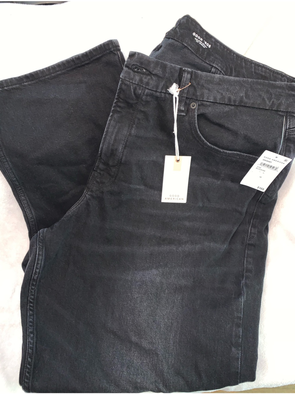 Good American Baggy Jeans
